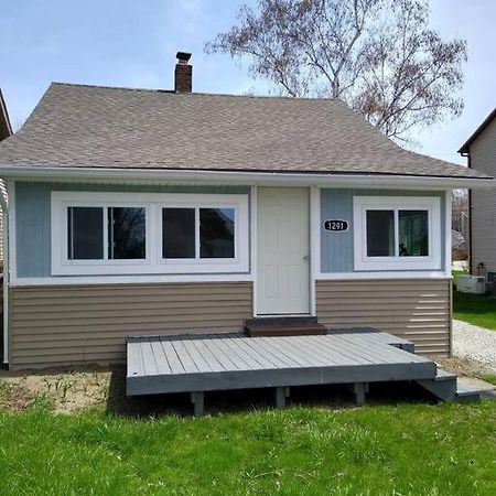 Charming And Happy Walled Lake Mi Cottage 诺维 外观 照片