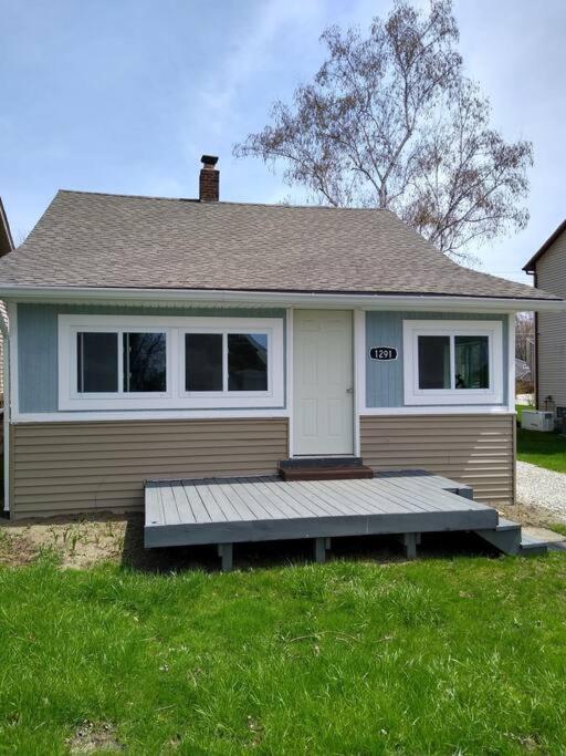 Charming And Happy Walled Lake Mi Cottage 诺维 外观 照片