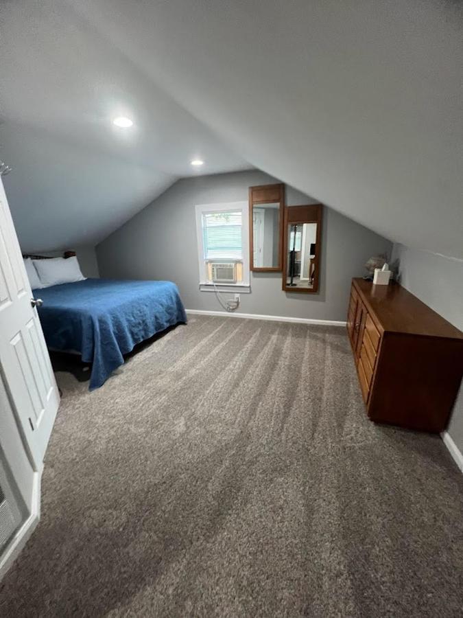 Charming And Happy Walled Lake Mi Cottage 诺维 外观 照片