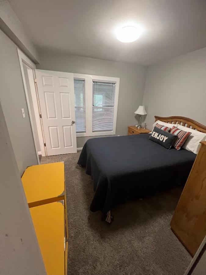 Charming And Happy Walled Lake Mi Cottage 诺维 外观 照片